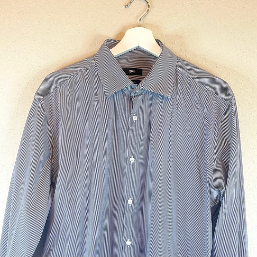 Hugo Boss Men’s Black Label Blue White Striped Shirt Sz 43/17 - Picture 3 of 13